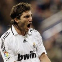 Higuain Empat Gol, Madrid Atasi Malaga