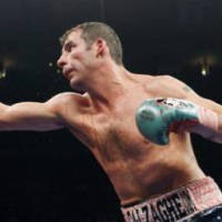 Luar Biasa, Calzaghe Tundukkan Jones