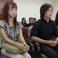 Istri Nyolot, Rizki The Titans Emosi