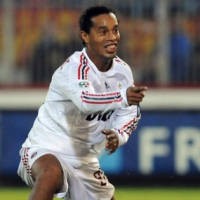 Gol Ronaldinho Gagal Menangkan Milan 