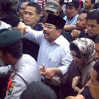 Pakde Karwo Ucapkan Terima Kasih Kepada Khofifah