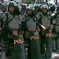 Apel Pasukan Pengamanan Digelar di Depan Hotel