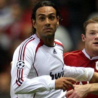 Selamatkan Karir Nesta, Milan Tolak Operasi