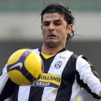 Cukup dengan Daun Muda, Wenger?