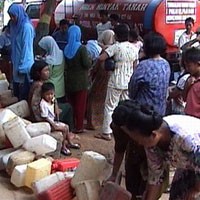 Minah Menghilang, Warga Beralih ke Kayu Bakar