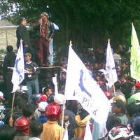 Buruh Sampaikan Mosi Tidak Percaya Terhadap Gubernur