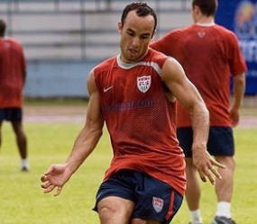 Pemain Terbaik Lagi, Donovan Retas Jalan ke Eropa