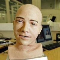 Robot Mampu Tiru Wajah Manusia