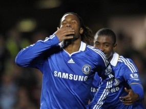 Gol Perdana dan Insiden Koin Drogba
