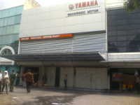 Motor Gres Dipindahkan, Lalin Kembali Lancar