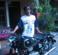 Ferry, Sang Dukun Motor BMW