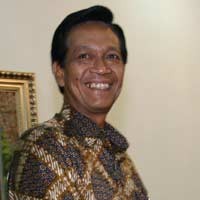 Sri Sultan Tunggu Hasil Survei PG Soal Capres