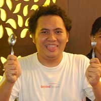 Plurkers Manado Kumpul Penuh Canda