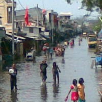 Rob Lebihi Ketinggian Tanggul, Muara Baru Kembali Terendam