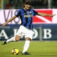 Kencangnya Free Kick Zlatan
