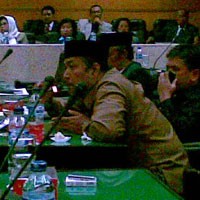 Rapat Paripurna Tegang, PJ Gubernur Jatim Hanya Terdiam