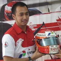 Satrio Menunggu Keberuntungan