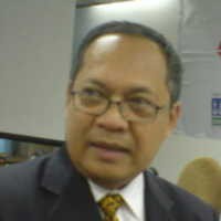 Krisis Global, Humpuss Batal Beli Kapal