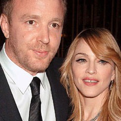 Madonna Saingi Suami Jadi Sutradara