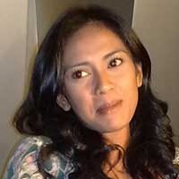 Masayu Tampil Seksi Tanpa Larangan Suami