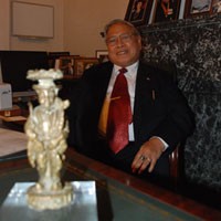 JE Habibie Raih Best Ambassadors Award