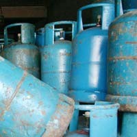 Tempat Penyuntikan Gas Elpiji 12 Kg Digerebek