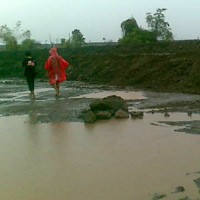 Hujan Guyur Porong, Korban Lumpur Takut Tanggul Jebol Lagi