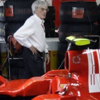 Medali Emas buat Juara F1