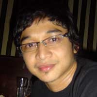 Pasha Ungu Digugat Cerai Istri Hamil