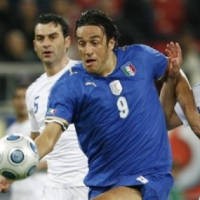 Gol Toni Selamatkan Italia 