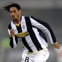 Amauri Ingin Menang & Buat Gol Salto