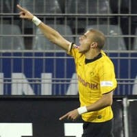 Gol Zidan Tekuk Karlsruhe