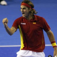 Lopez Bawa Spanyol Samakan Kedudukan