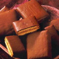 Bahaya Memanjakan Anak dengan Makanan