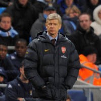 Wenger Tepis Krisis