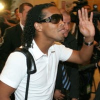 Dinho Bicara Romantisme, Seks, dan Anak