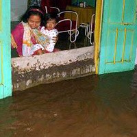 Hujan 5 Jam, Ratusan Rumah di Madiun Direndam Banjir
