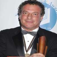 Legacy of Ashes Dipuji-puji Media & Penulis AS