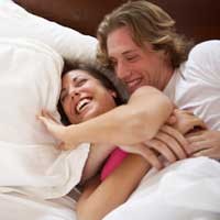 Panaskan Suasana Bercinta dengan Foreplay