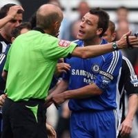 Wasit: Berkuasa dan Dicerca