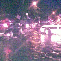 Hujan 1,5 Jam, Jalanan Surabaya Tergenang Air