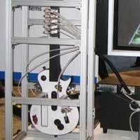 Robot Kalahkan Juara Dunia Guitar Hero