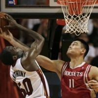 Yao Ming Angkat Rockets
