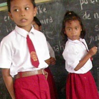 Kartu Penjemput Siswa Kebijakan Kepsek, Bukan Depdiknas