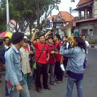 Puluhan Buruh Sea Master Geruduk Polres Surabaya Utara