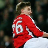 Bendtner Menangkan Arsenal