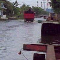 Akses ke Pelabuhan Semarang Tergenang Air