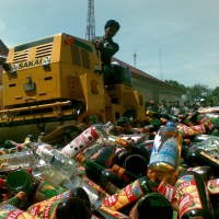 Polres Bandung Tengah Musnahkan 10 Ribu Miras