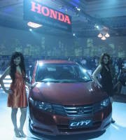 Honda City Baru Lebih Bertenaga