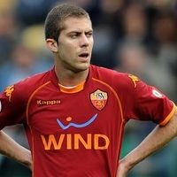 Menez Belum Jadi Serigala